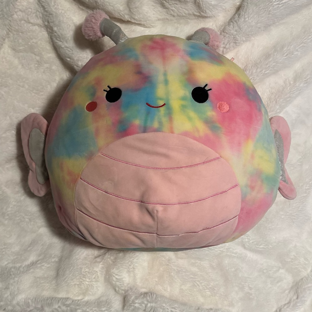 Wren Squishmallow 16 inch